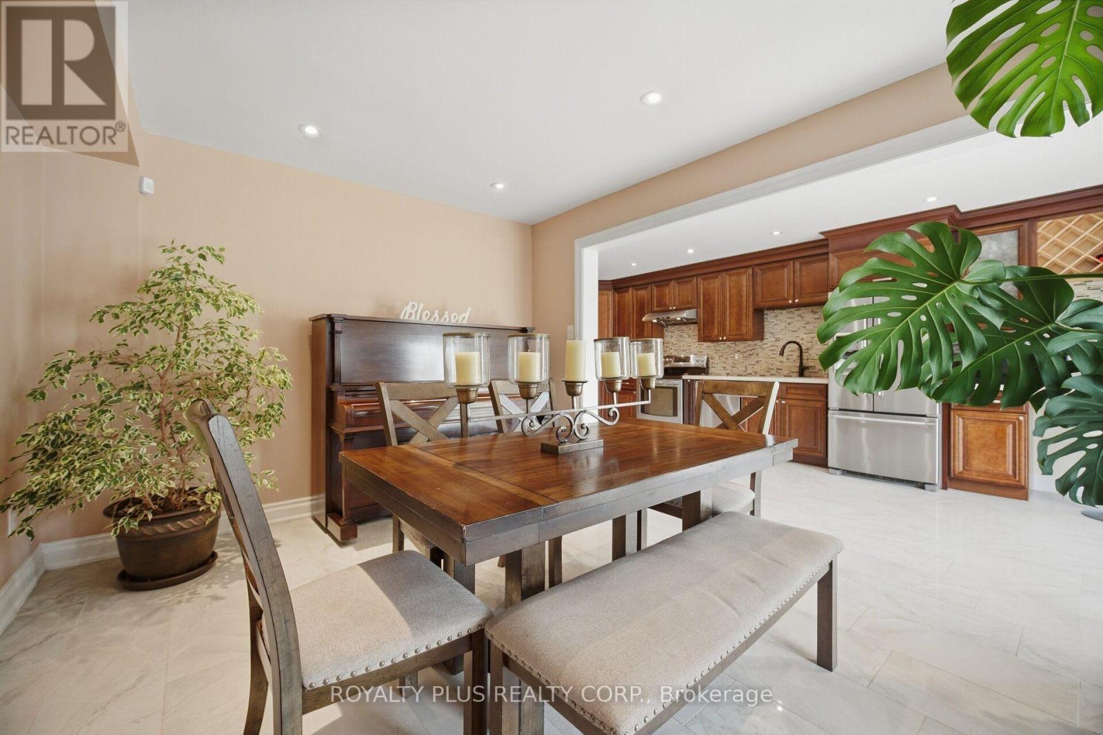 77 Arthurs Crescent, Brampton, Ontario  L6Y 4Y3 - Photo 14 - W13833480