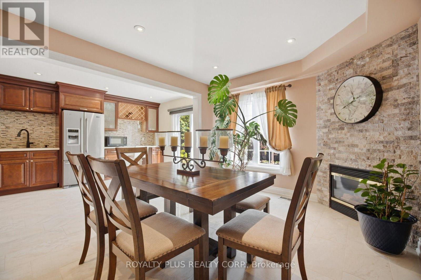 77 Arthurs Crescent, Brampton, Ontario  L6Y 4Y3 - Photo 16 - W13833480