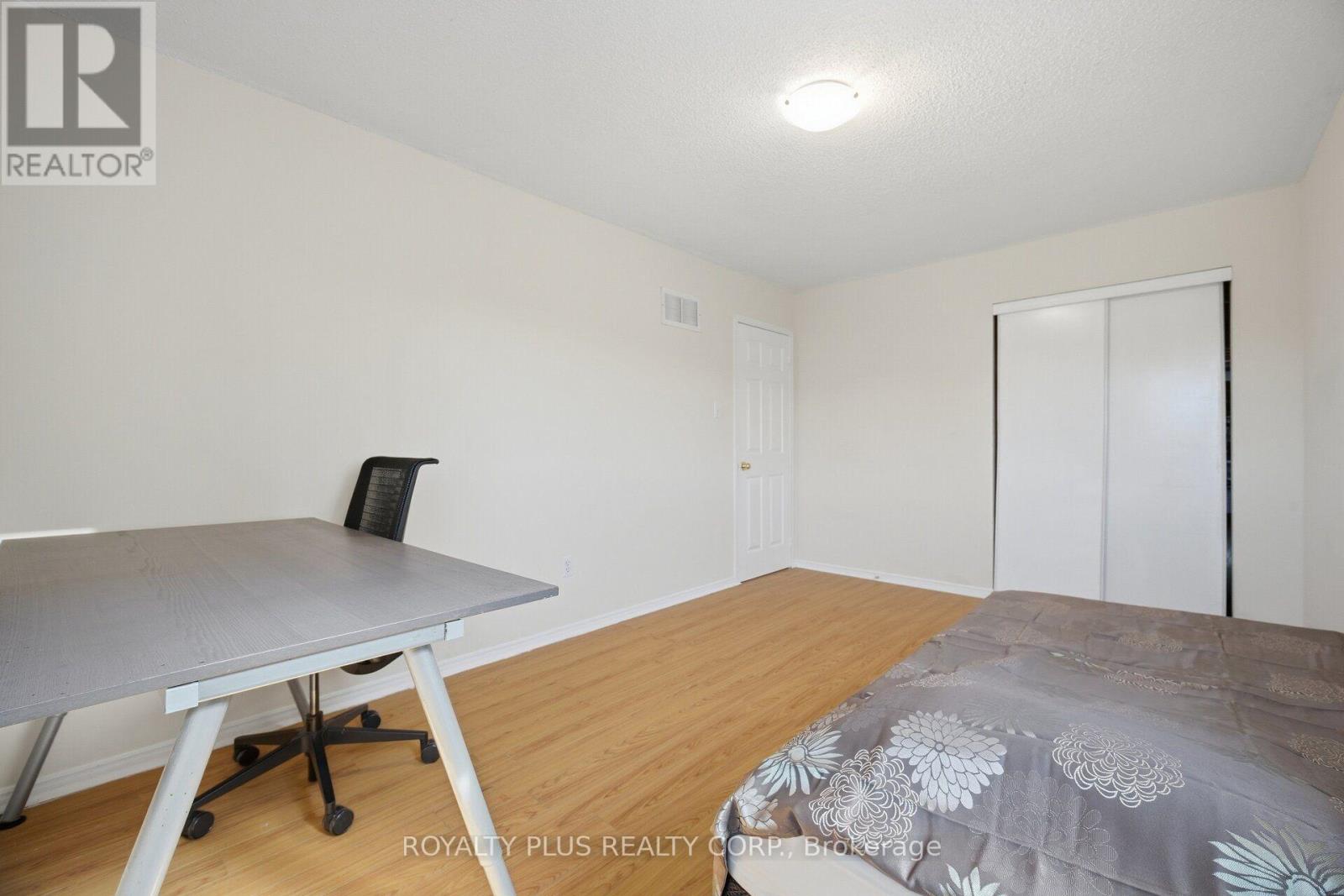 77 Arthurs Crescent, Brampton, Ontario  L6Y 4Y3 - Photo 25 - W13833480