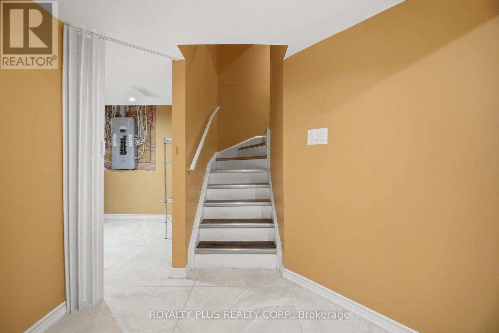 77 Arthurs Crescent, Brampton, Ontario  L6Y 4Y3 - Photo 30 - W13833480