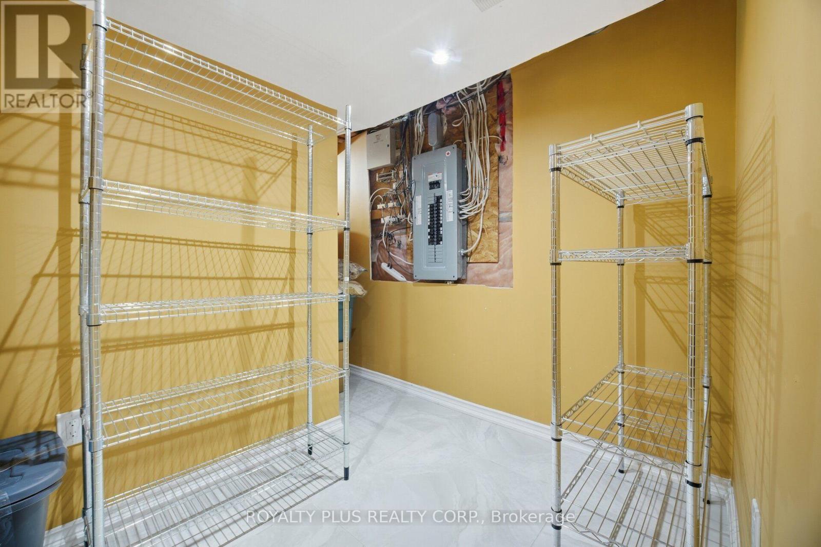 77 Arthurs Crescent, Brampton, Ontario  L6Y 4Y3 - Photo 36 - W13833480