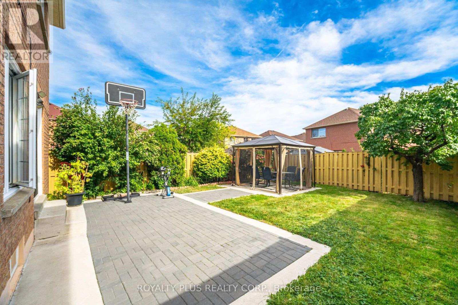 77 Arthurs Crescent, Brampton, Ontario  L6Y 4Y3 - Photo 38 - W13833480