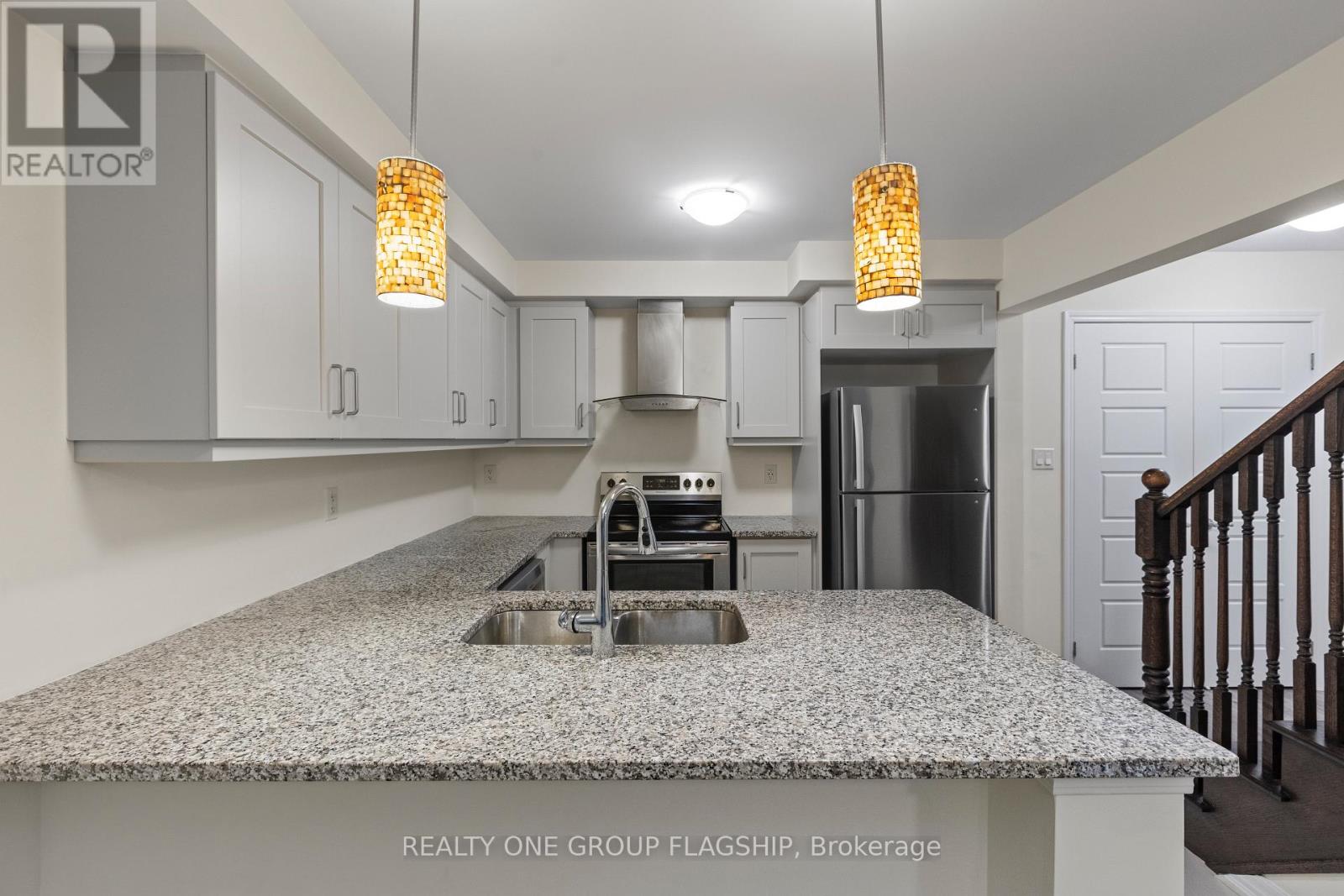 122 Christopher Road, Oakville, Ontario  L6H 0Y1 - Photo 14 - W13833508