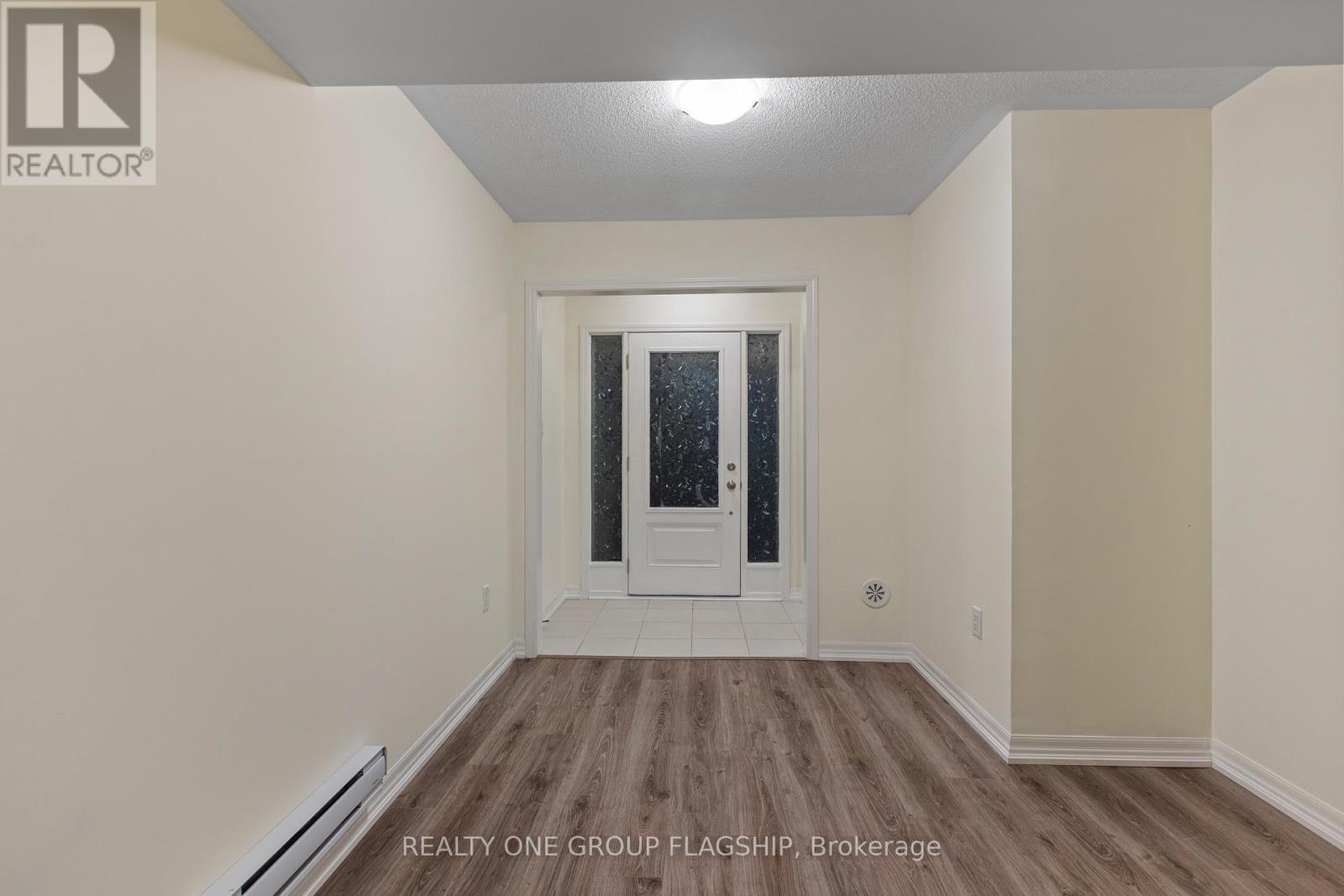122 Christopher Road, Oakville, Ontario  L6H 0Y1 - Photo 3 - W13833508