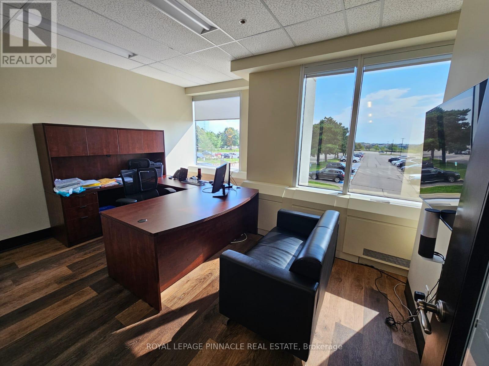 102-B - 5770 Hurontario Street W, Mississauga, Ontario  L5R 1B3 - Photo 10 - W13833556