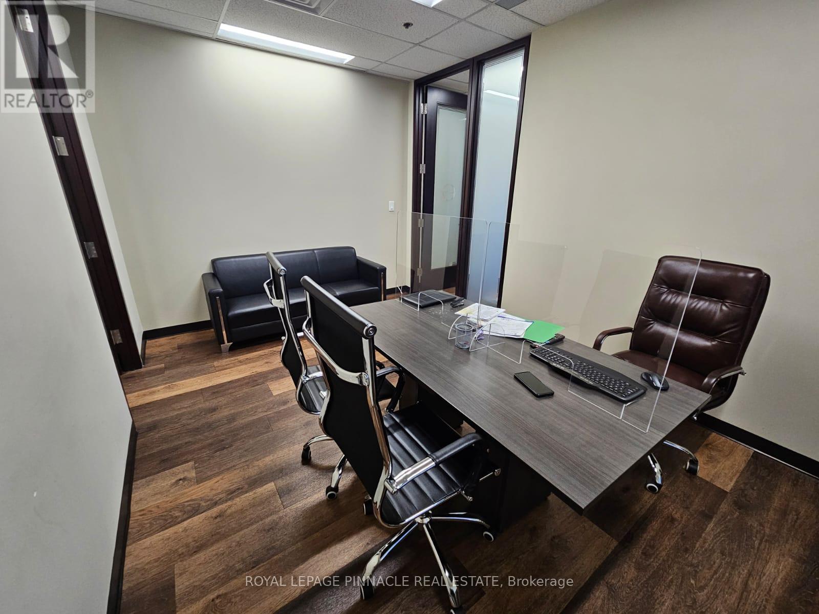 102-C - 5770 Hurontario Street W, Mississauga, Ontario  L5R 1B3 - Photo 13 - W13833564