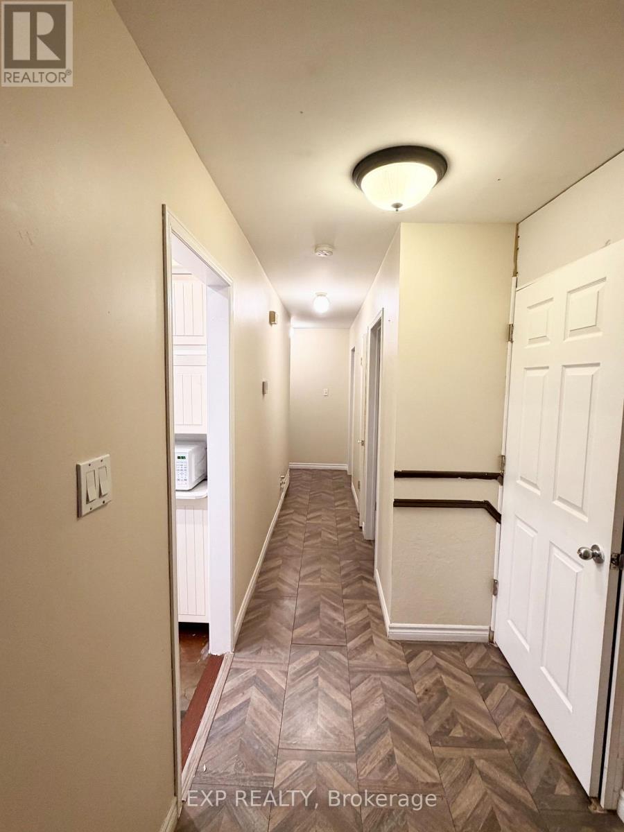 Upper - 119 Ingleside Drive, Kitchener, Ontario  N2M 2G9 - Photo 12 - X13833532