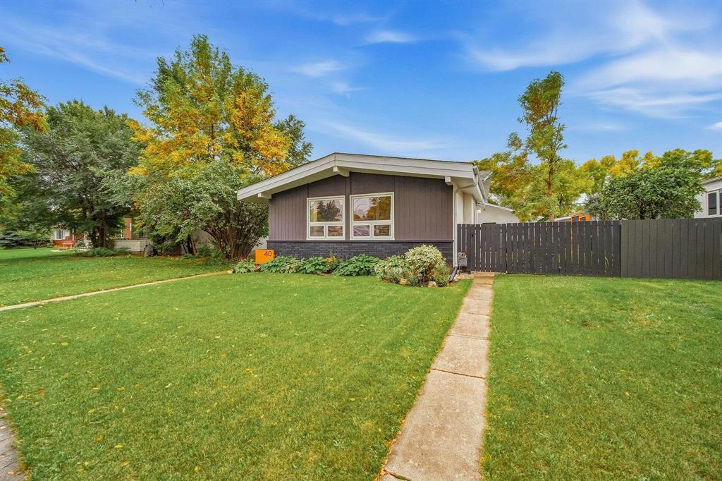 40 Sansome Avenue, Winnipeg, Manitoba  R3K 0P2 - Photo 2 - 202624171