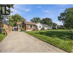 772 KEMSLEY DRIVE, Sarnia, Ontario