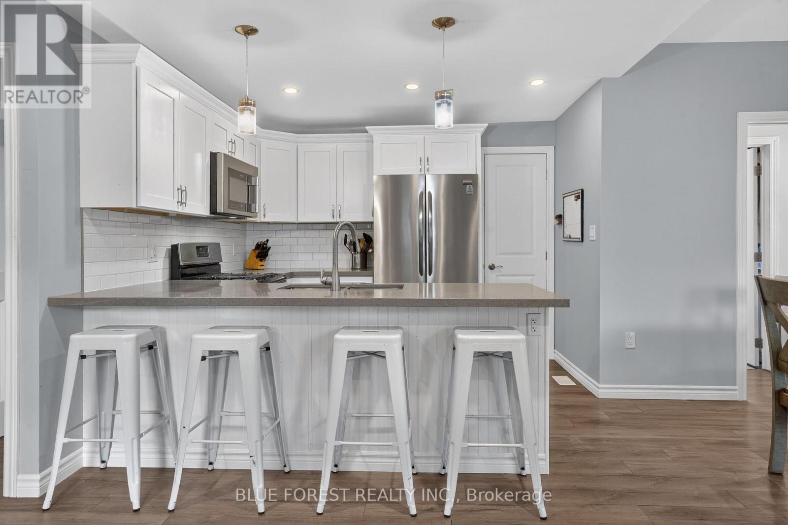 264 Furnival Road, West Elgin, Ontario  N0L 2C0 - Photo 12 - X13833598