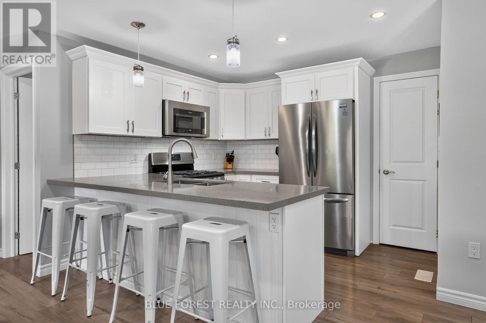 264 Furnival Road, West Elgin, Ontario  N0L 2C0 - Photo 13 - X13833598