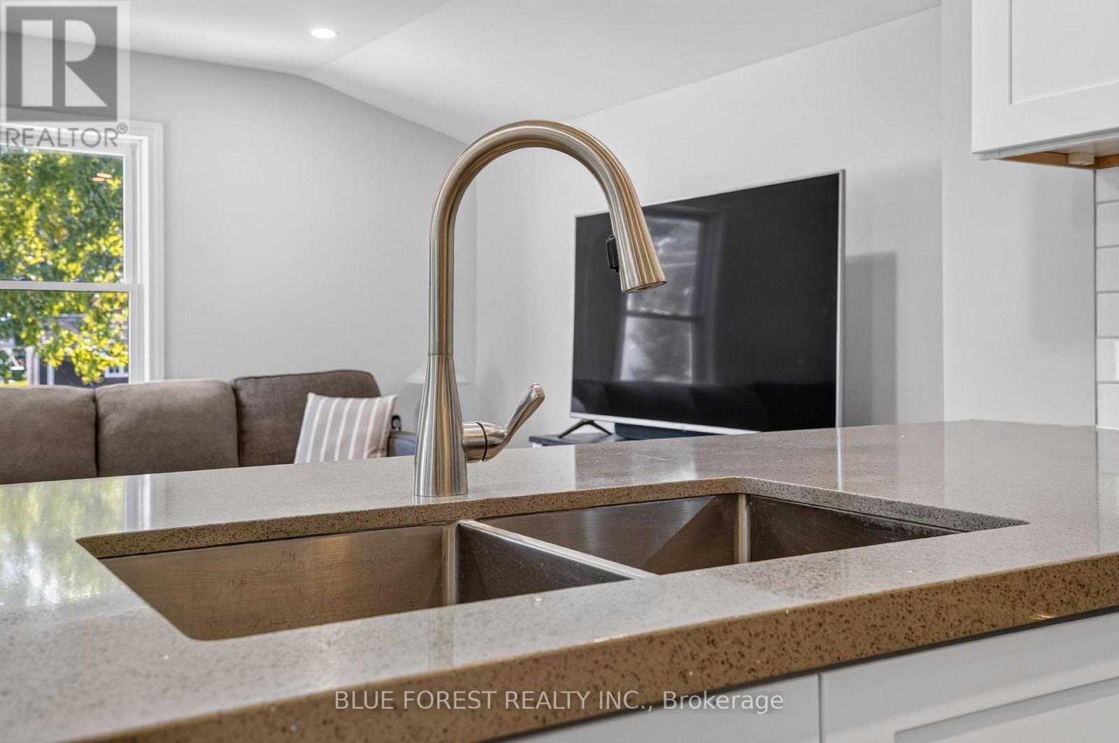 264 Furnival Road, West Elgin, Ontario  N0L 2C0 - Photo 16 - X13833598
