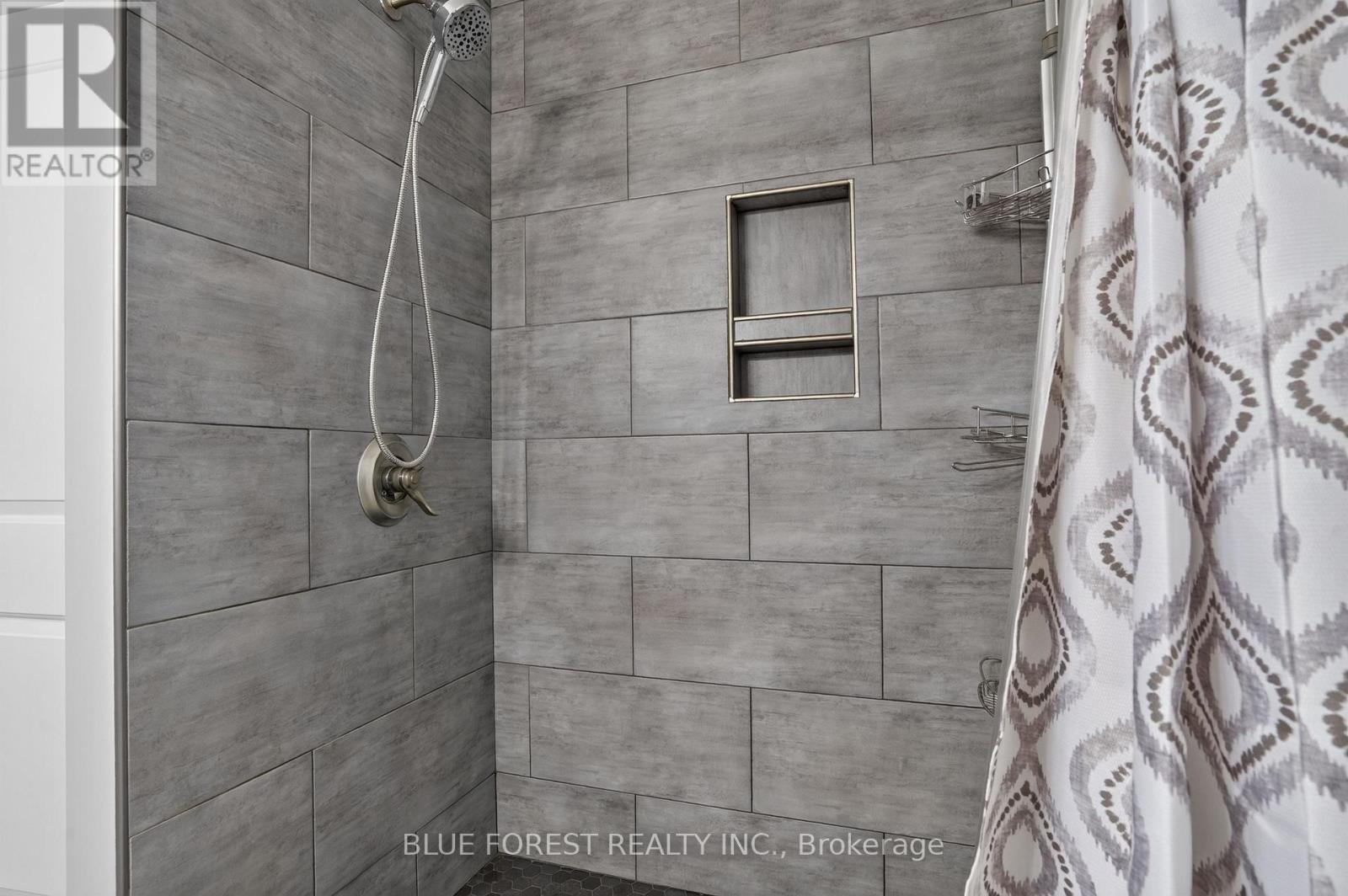 264 Furnival Road, West Elgin, Ontario  N0L 2C0 - Photo 27 - X13833598