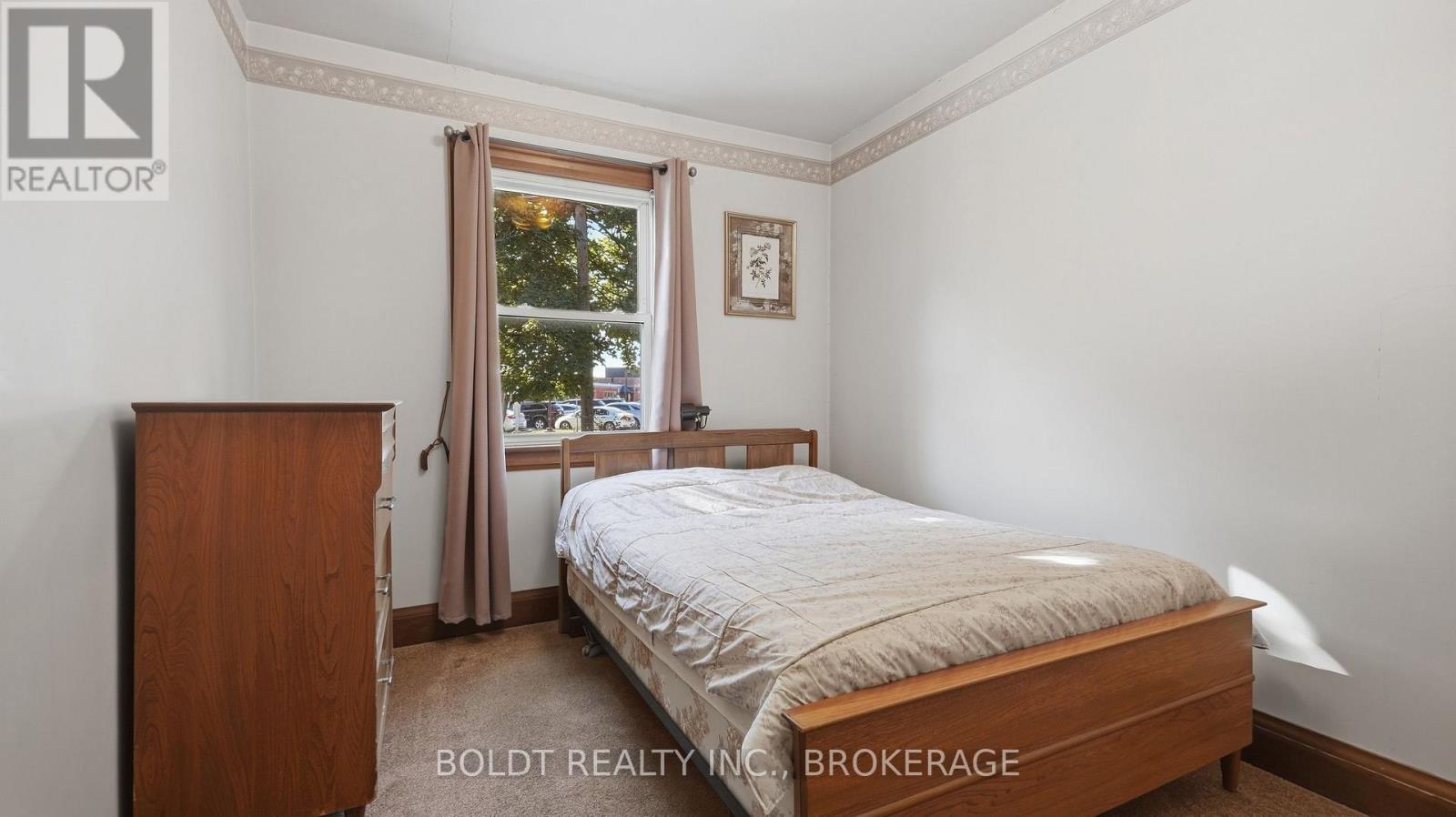 86 Rykert Street, St. Catharines, Ontario  L2S 1Z6 - Photo 8 - X13833580