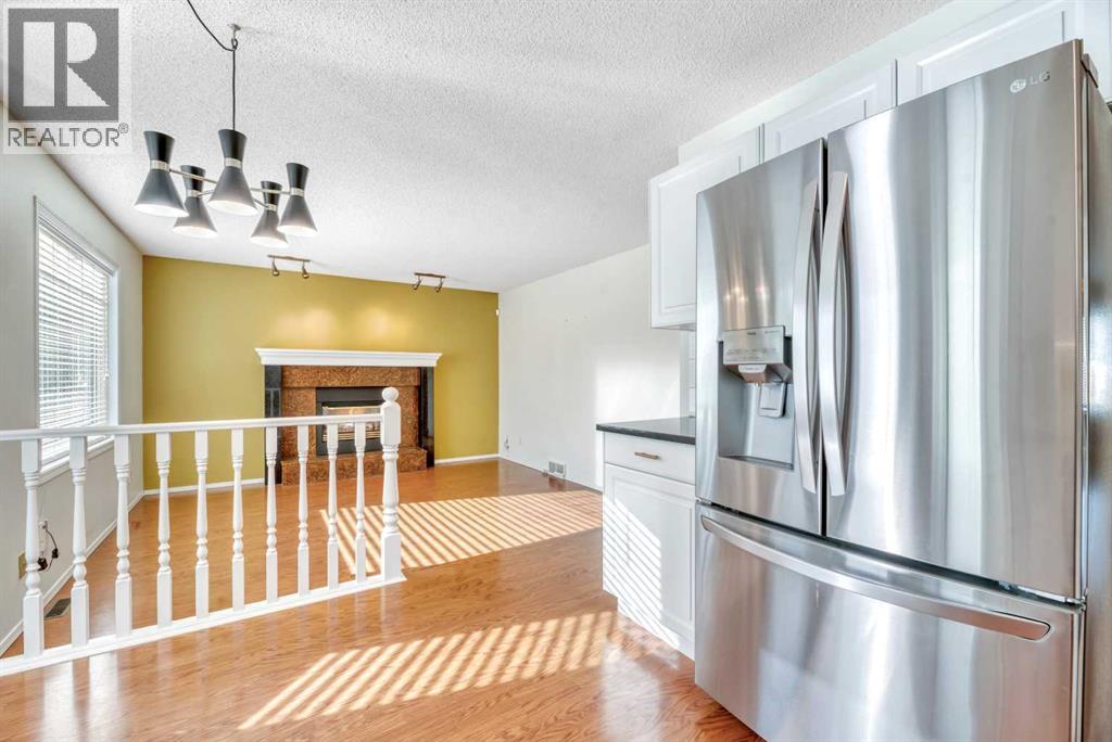 545 Riverbend Drive SE, Calgary, Alberta  T2C 3Y1 - Photo 11 - A2348501