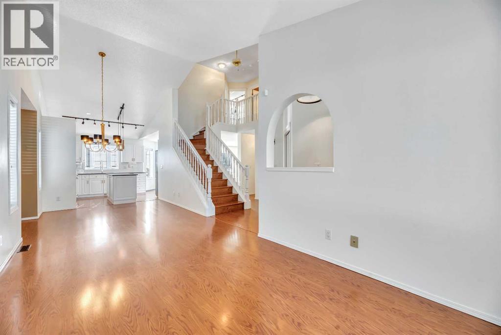 545 Riverbend Drive SE, Calgary, Alberta  T2C 3Y1 - Photo 4 - A2348501