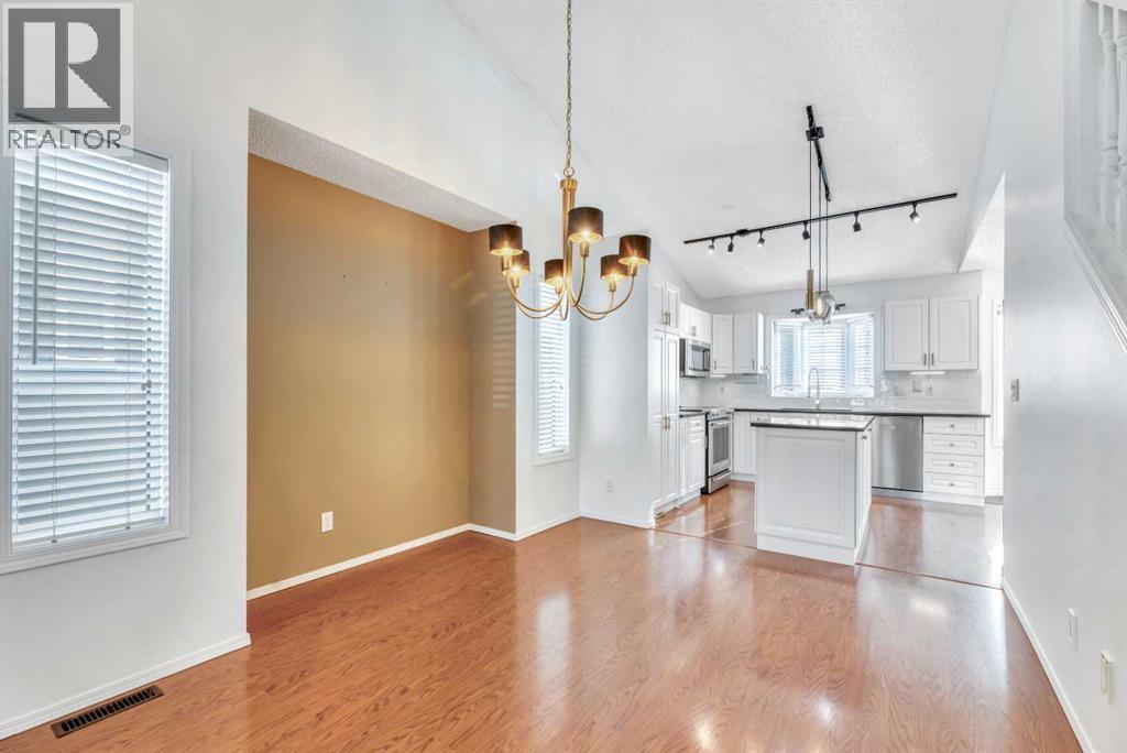 545 Riverbend Drive SE, Calgary, Alberta  T2C 3Y1 - Photo 5 - A2348501