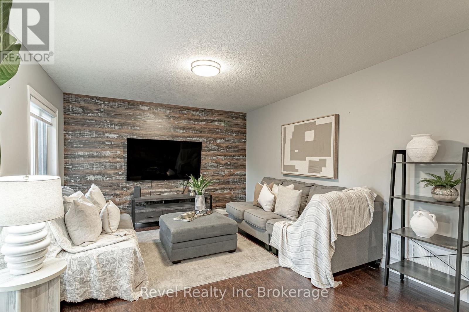 53 Applewood Street, Blandford-Blenheim, Ontario  N0J 1S0 - Photo 13 - X13833616