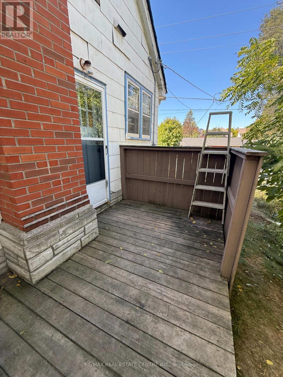 58 John Street, Halton Hills, Ontario  L7G 2J8 - Photo 15 - W13833600