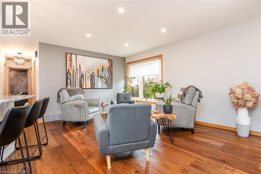 154 Ambleside Court, Waterloo, Ontario  N2K 3E3 - Photo 7 - 40854611
