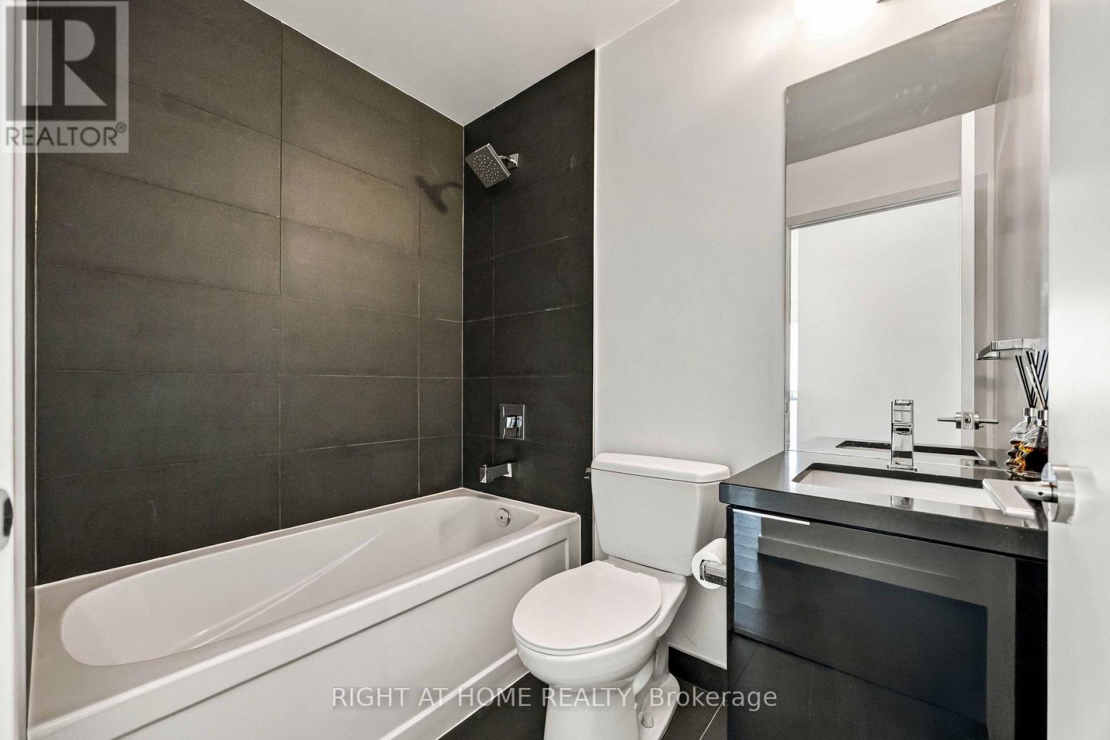 5002 - 8 Eglinton Avenue E, Toronto, Ontario  M4P 0C1 - Photo 21 - C13833628