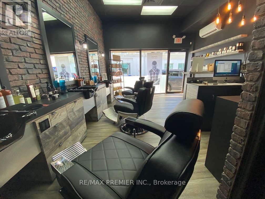 7 Erskine Avenue, Toronto, Ontario  M4P 2E7 - Photo 2 - C13833634