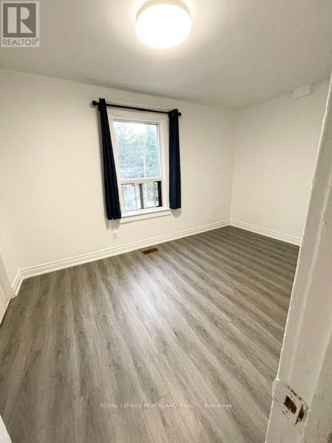 606 Coxwell Avenue, Toronto, Ontario  M4C 3B6 - Photo 12 - E13833632