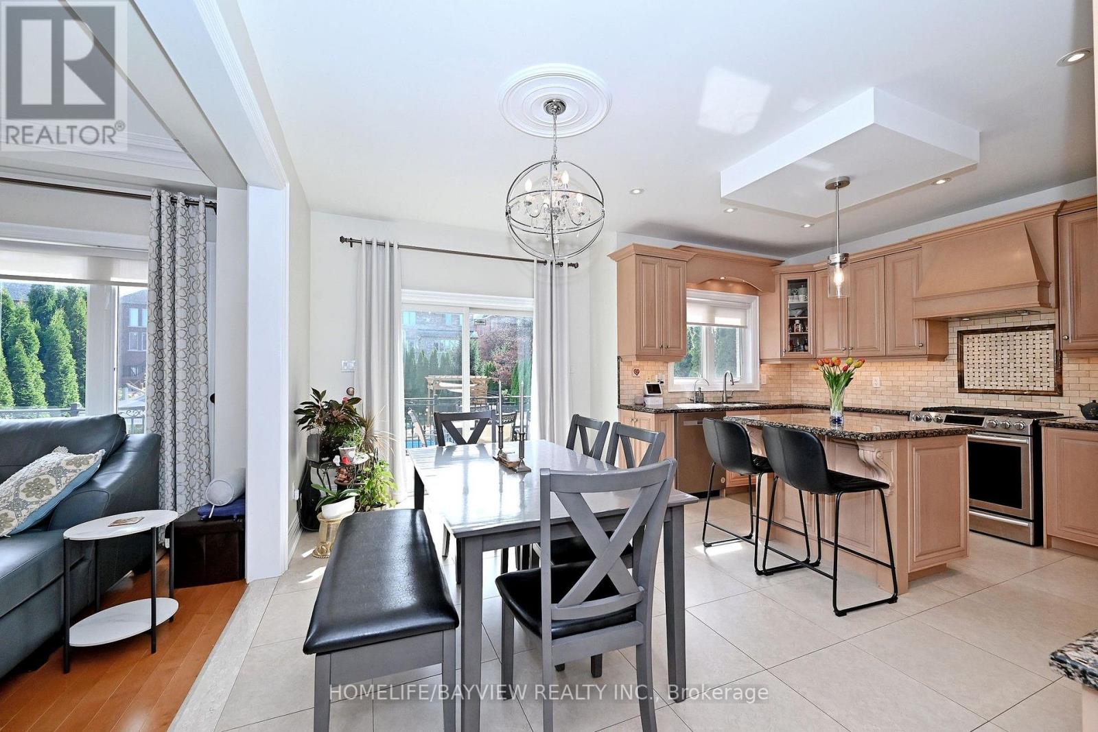 59 Vitlor Drive, Richmond Hill, Ontario  L4E 0G3 - Photo 13 - N13833664