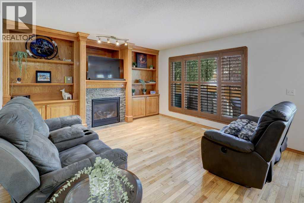 182 Harvest Creek Close NE