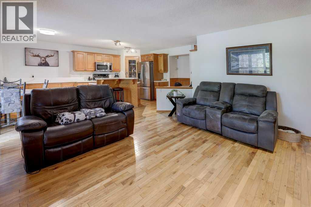 182 Harvest Creek Close NE
