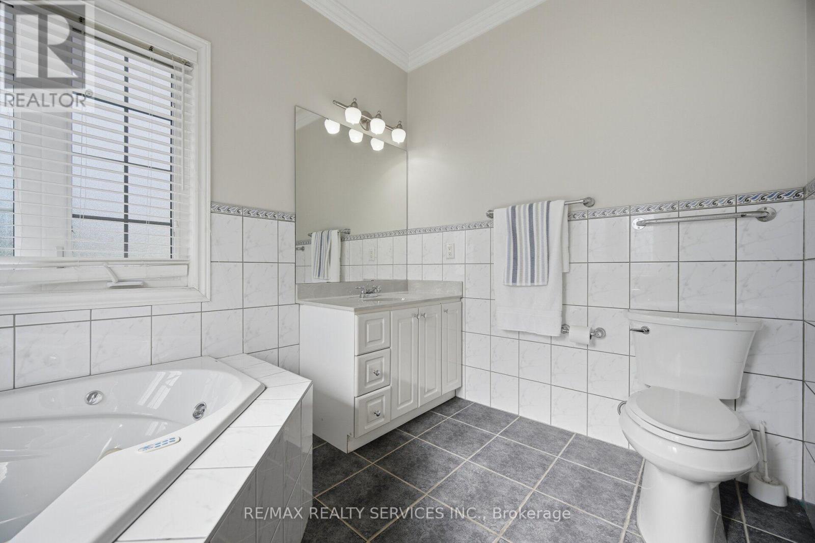 8910 Creditview Road, Brampton, Ontario L6Y 0G4 - Photo 23 - W13833646