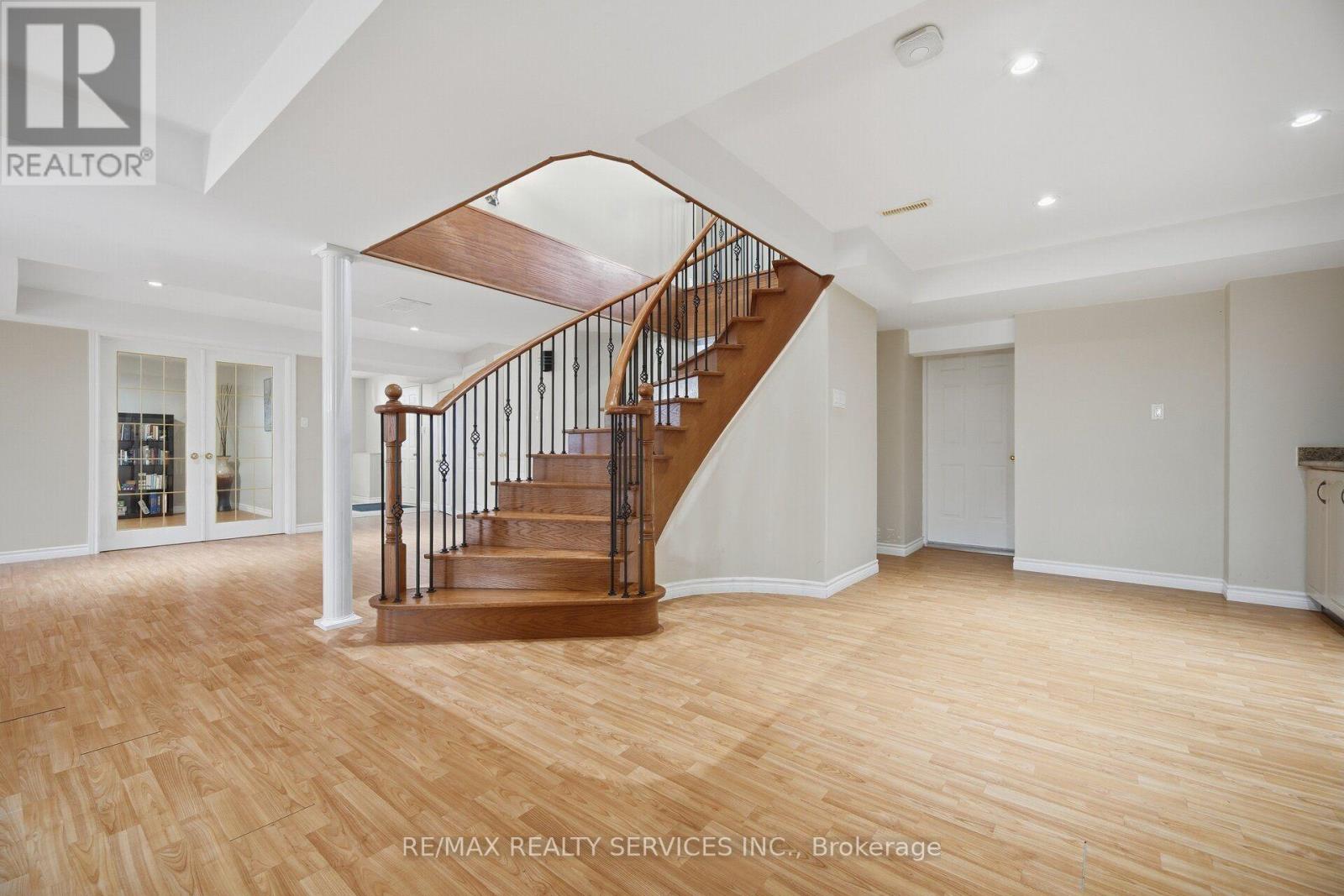 8910 Creditview Road, Brampton, Ontario L6Y 0G4 - Photo 29 - W13833646