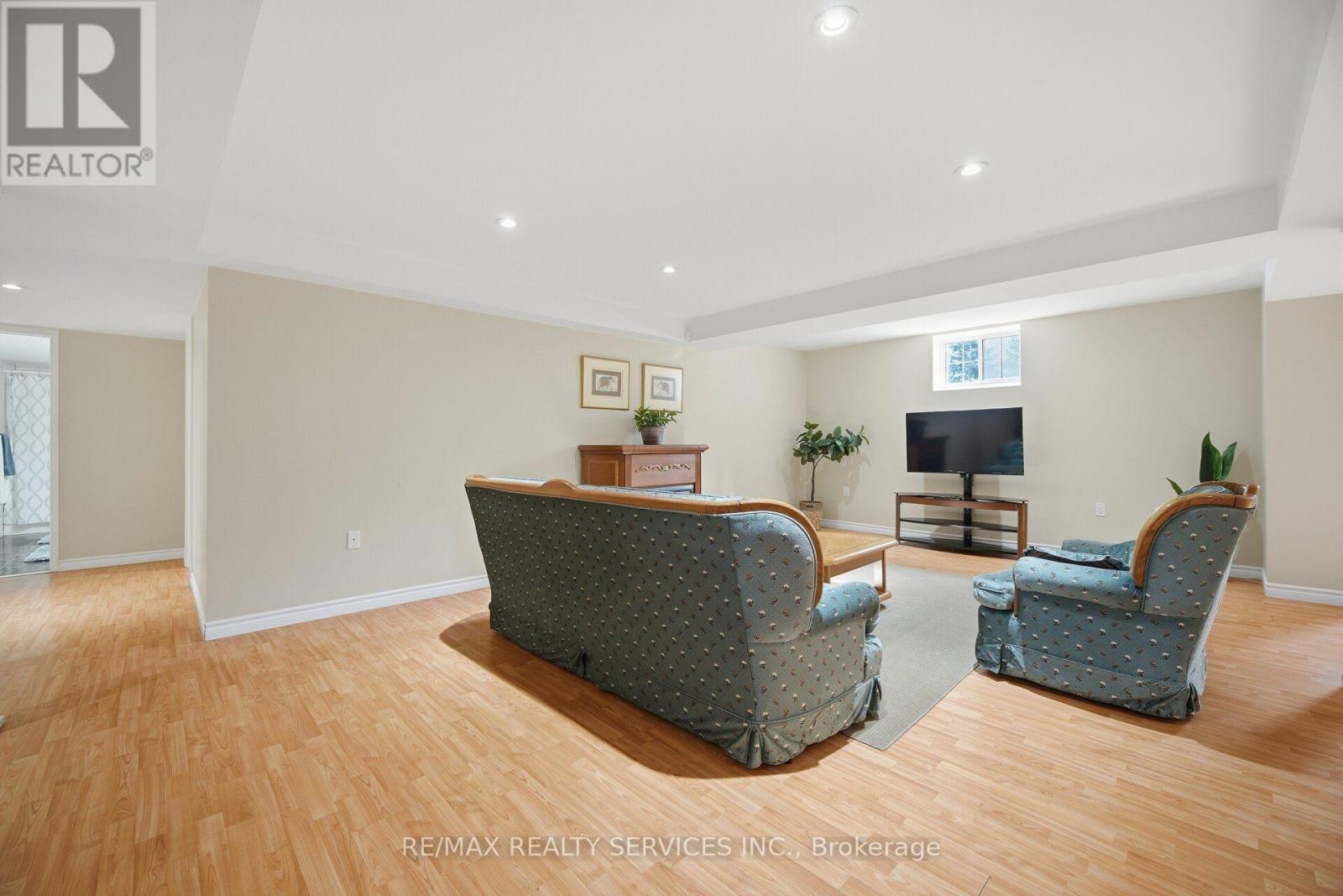 8910 Creditview Road, Brampton, Ontario L6Y 0G4 - Photo 32 - W13833646