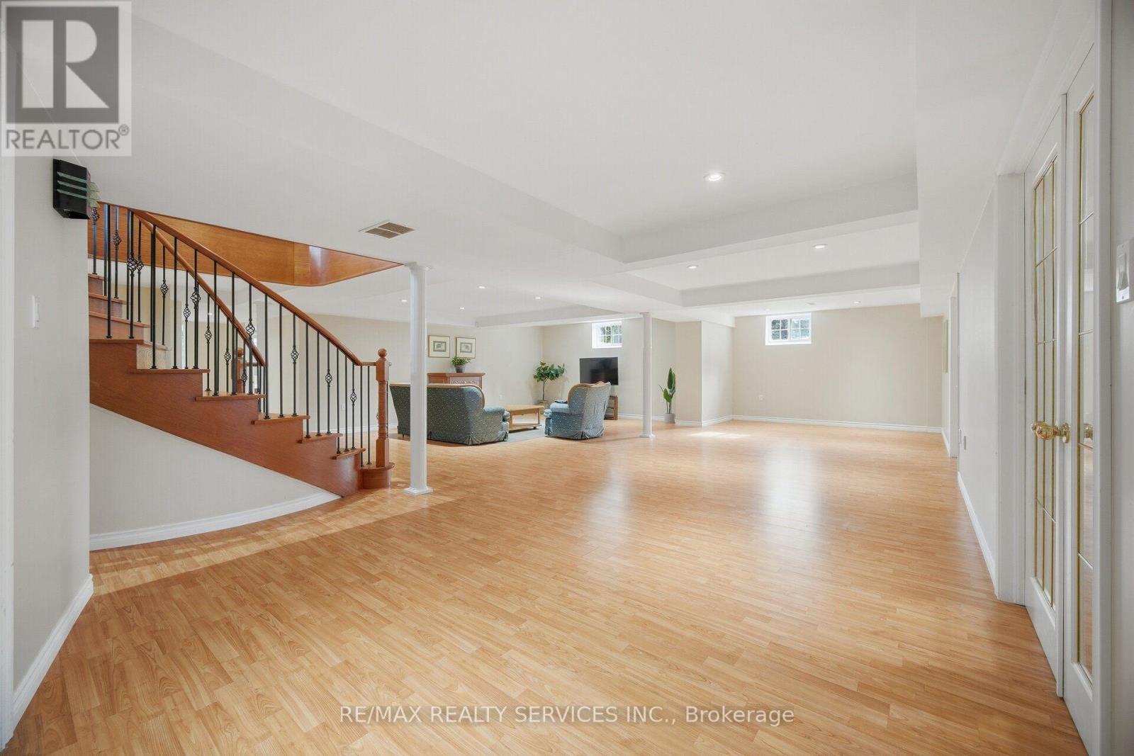 8910 Creditview Road, Brampton, Ontario L6Y 0G4 - Photo 37 - W13833646