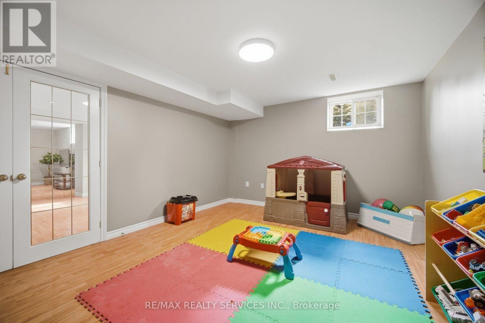 8910 Creditview Road, Brampton, Ontario L6Y 0G4 - Photo 40 - W13833646