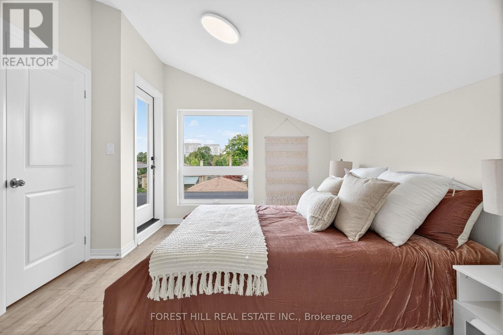A - 12 Smallwood Drive, Toronto, Ontario M3M 1T8 - Photo 14 - W13833658
