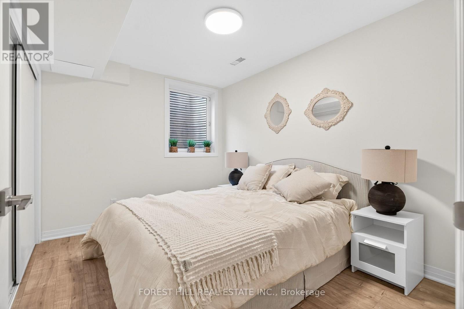 A - 12 Smallwood Drive, Toronto, Ontario M3M 1T8 - Photo 17 - W13833658