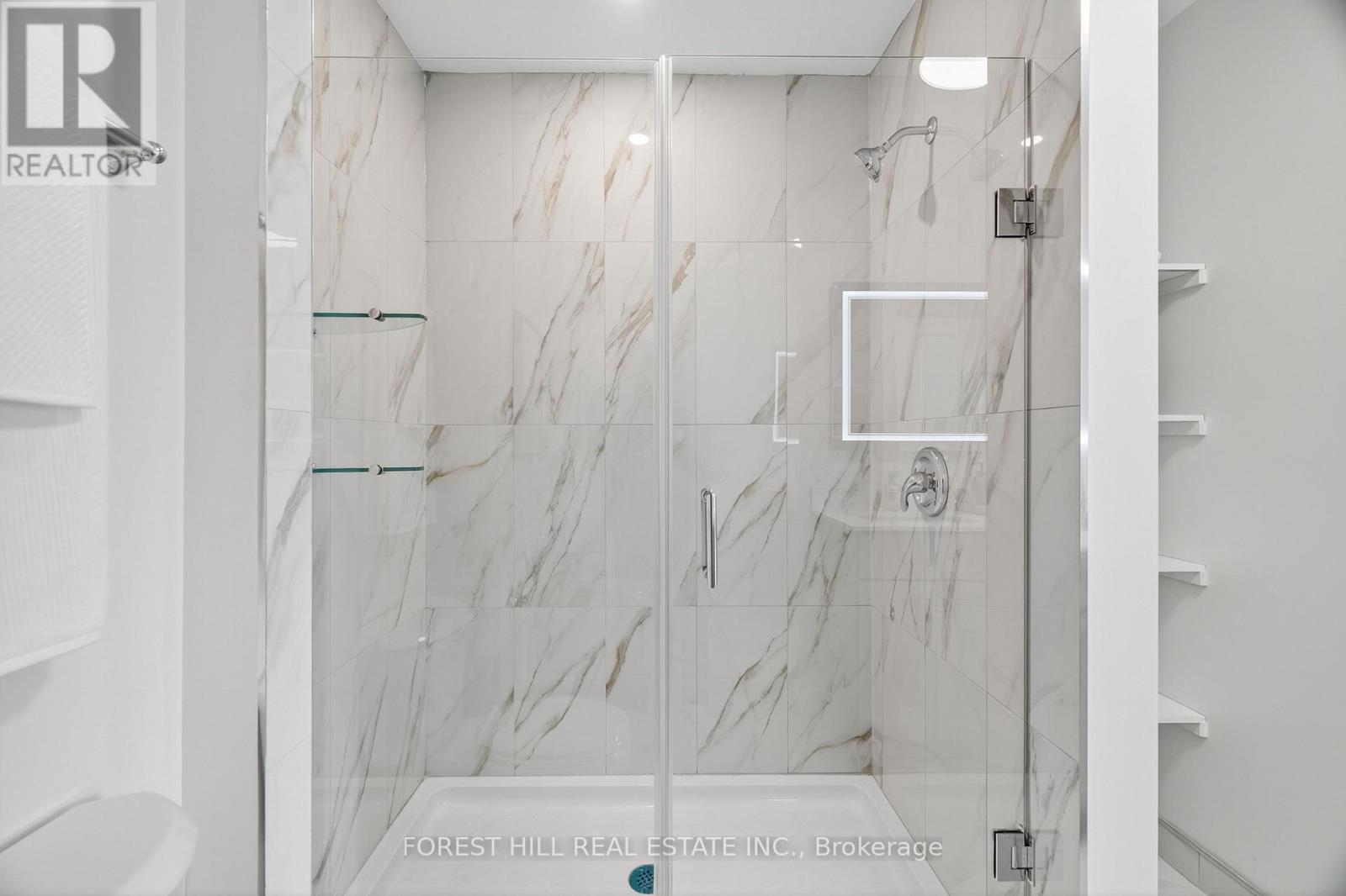 A - 12 Smallwood Drive, Toronto, Ontario M3M 1T8 - Photo 19 - W13833658