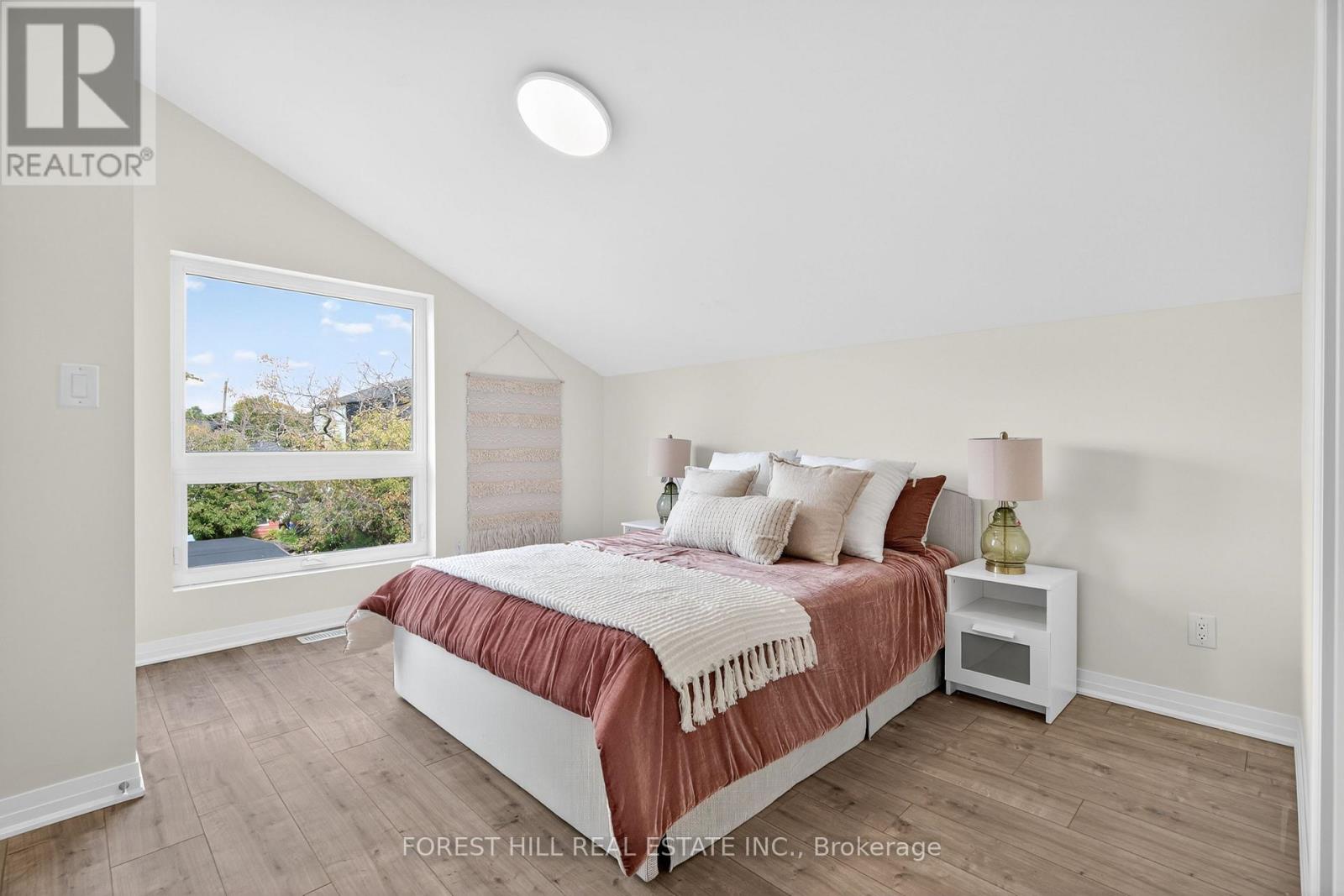 A - 12 Smallwood Drive, Toronto, Ontario M3M 1T8 - Photo 23 - W13833658