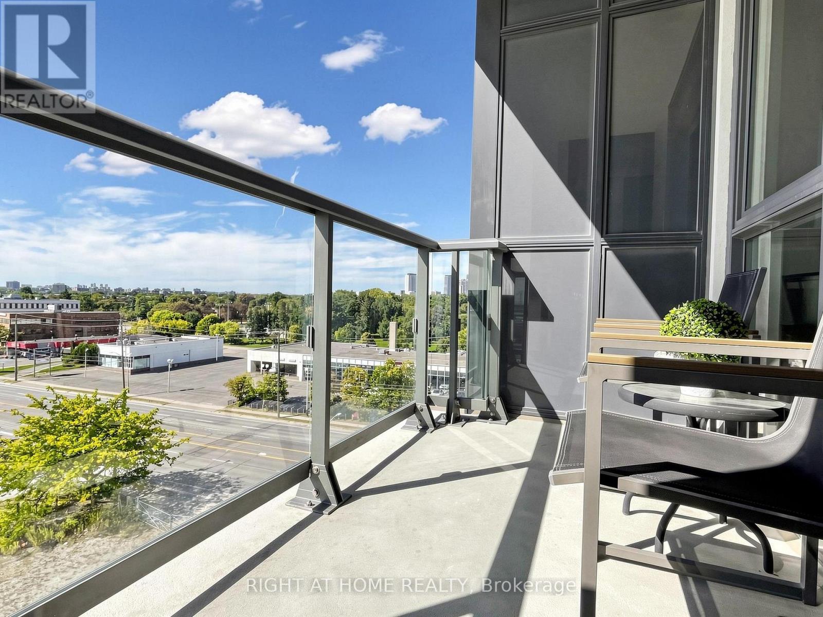 607 - 50 Thomas Riley Road, Toronto, Ontario M9B 0C5 - Photo 37 - W13833666