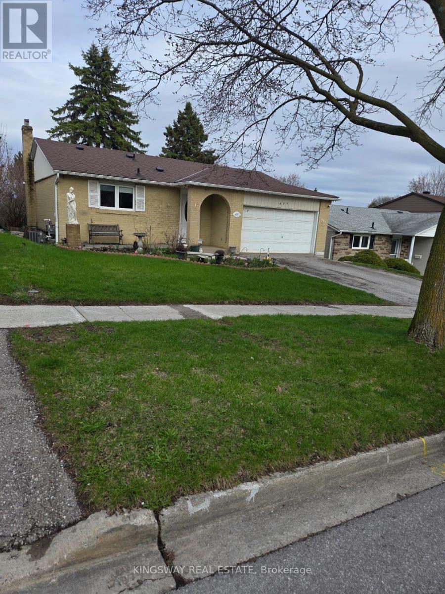405 DIXON BOULEVARD, Newmarket, Ontario