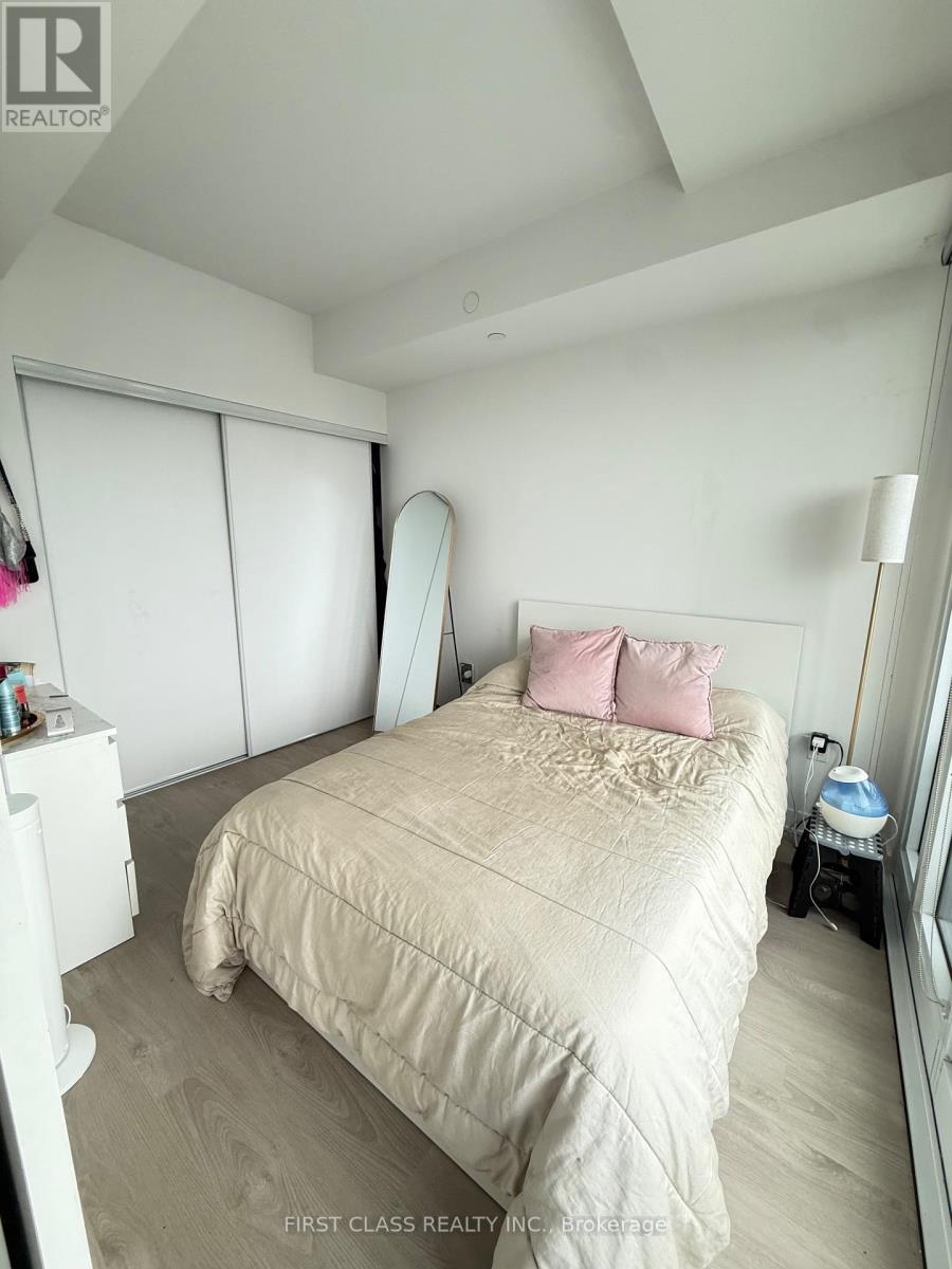 2513 - 3900 Confederation Parkway, Mississauga, Ontario  L5B 0M3 - Photo 5 - W13787906