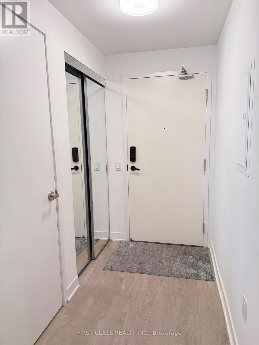 2513 - 3900 Confederation Parkway, Mississauga, Ontario  L5B 0M3 - Photo 9 - W13787906