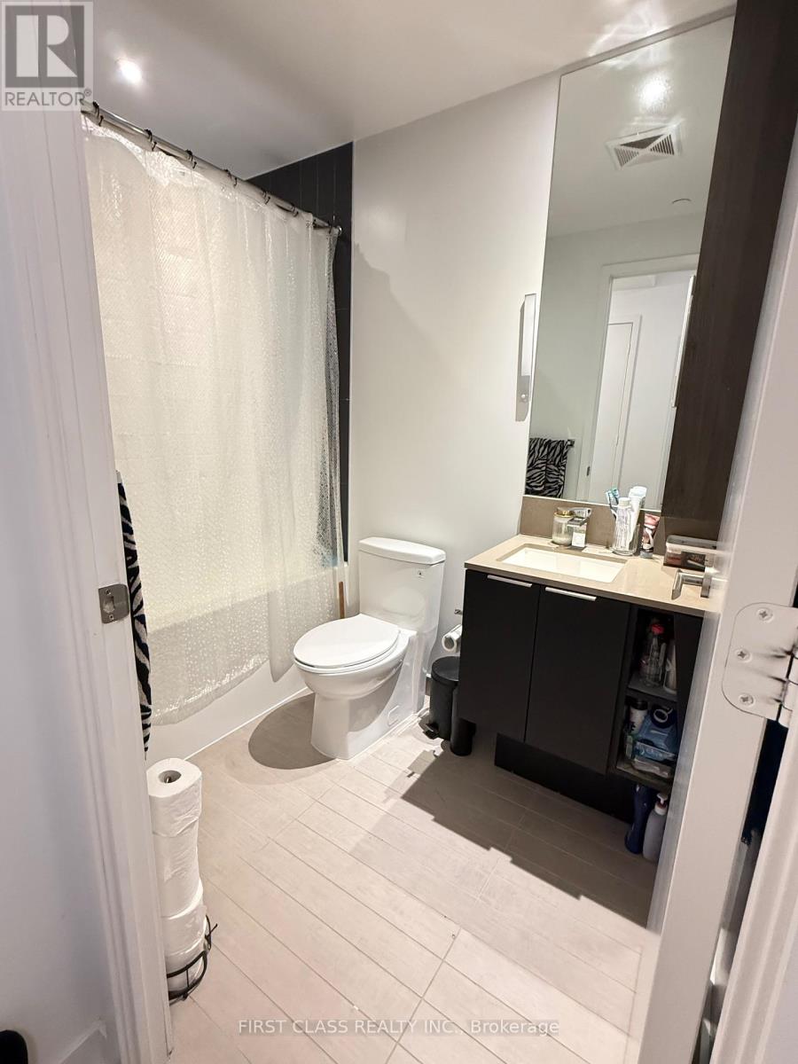 2513 - 3900 Confederation Parkway, Mississauga, Ontario  L5B 0M3 - Photo 8 - W13787906