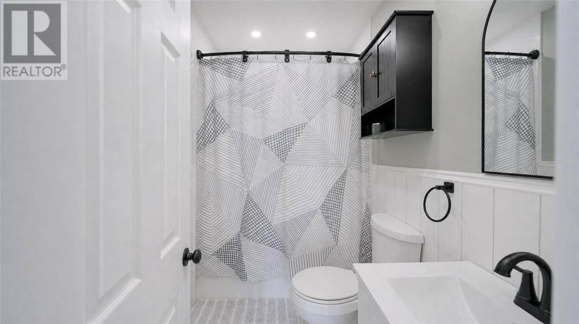 212 Riverside Drive W, Dowling, Ontario  P0M 1R0 - Photo 18 - 2130643