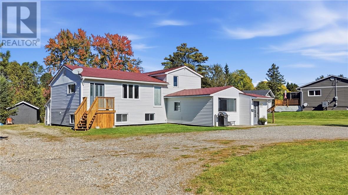 212 Riverside Drive W, Dowling, Ontario  P0M 1R0 - Photo 2 - 2130643