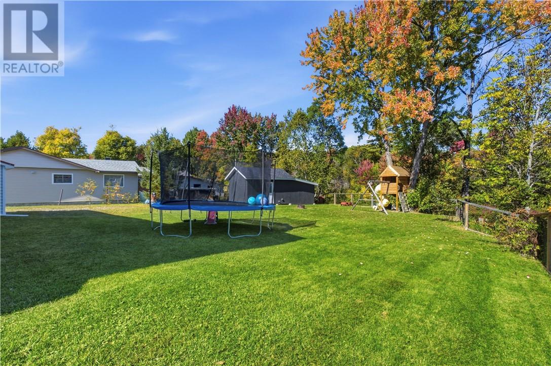 212 Riverside Drive W, Dowling, Ontario  P0M 1R0 - Photo 33 - 2130643