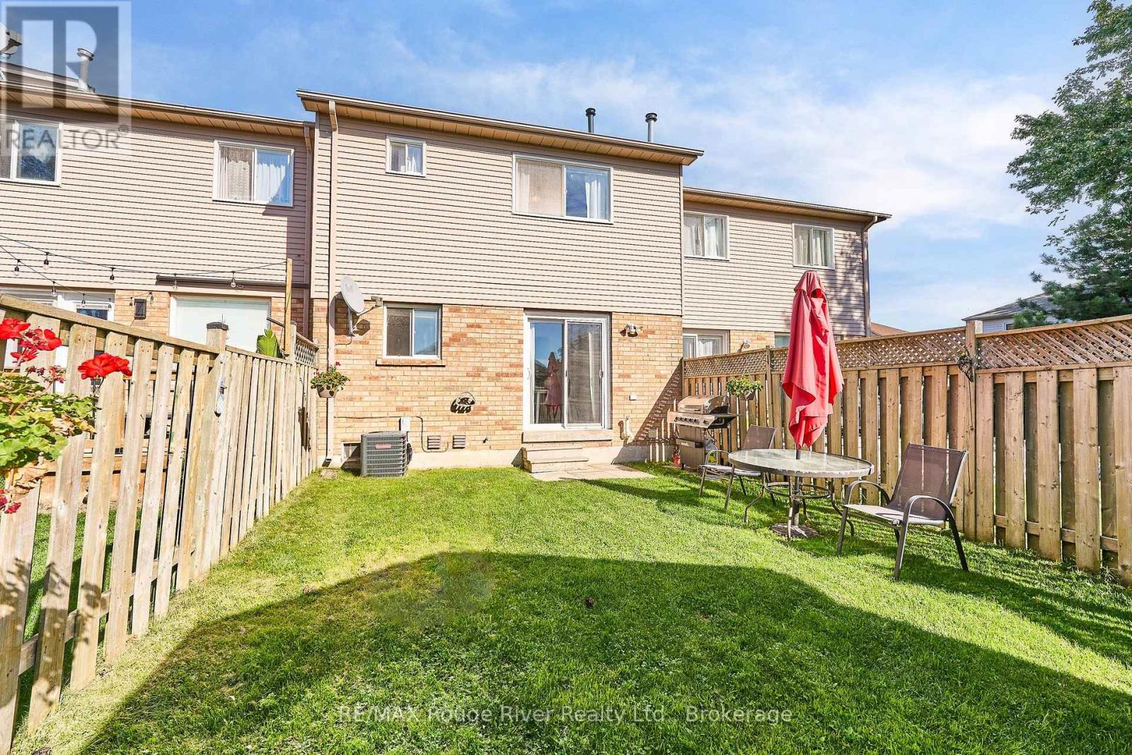 8 Landerville Lane, Clarington, Ontario  L1C 4W8 - Photo 31 - E13833746