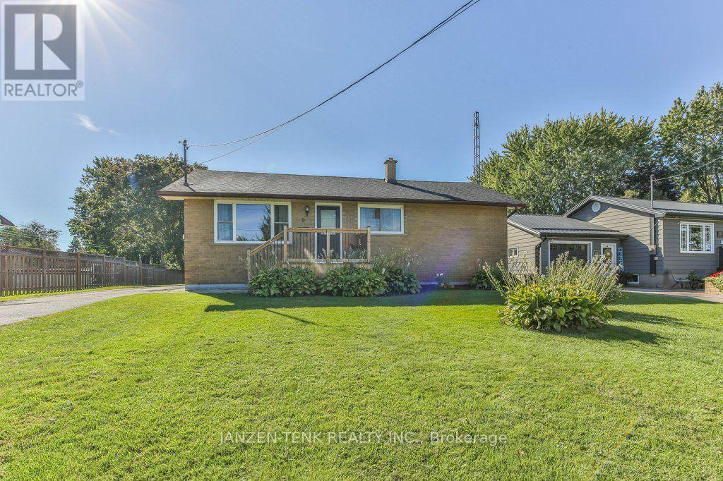 9 James Court, Norfolk, Ontario  N0J 1E0 - Photo 2 - X13833712