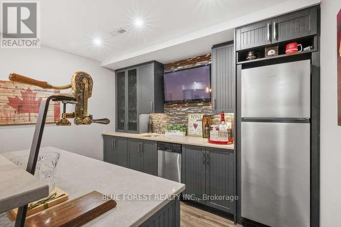 2084 Faircloth Road, London North, Ontario  N6G 5J3 - Photo 26 - X13833718